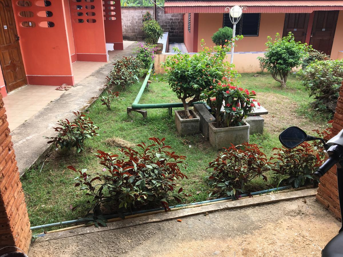 Sunshine Guesthouse Mae Sot Exteriér fotografie