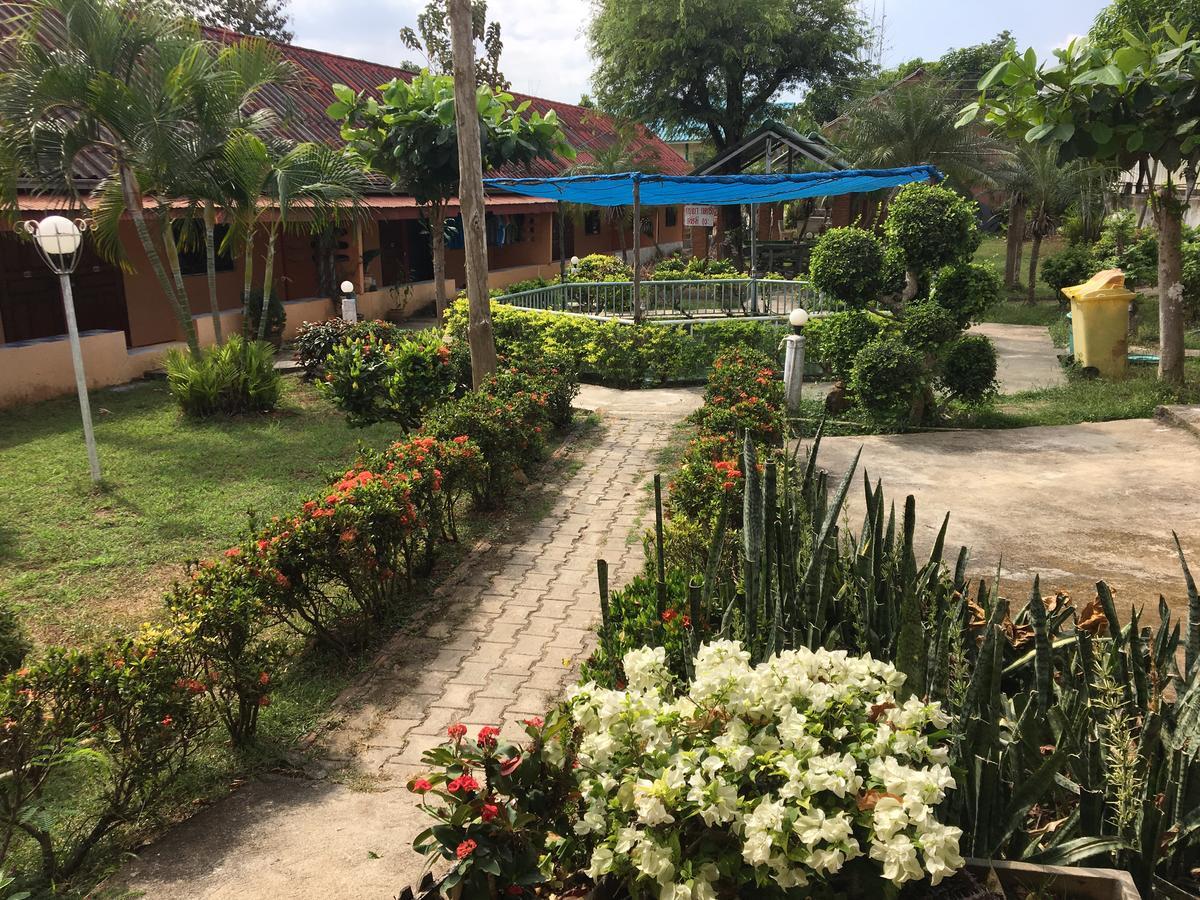 Sunshine Guesthouse Mae Sot Exteriér fotografie