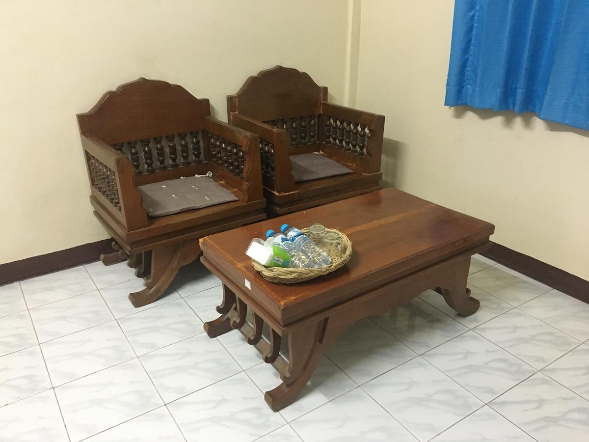 Sunshine Guesthouse Mae Sot Exteriér fotografie